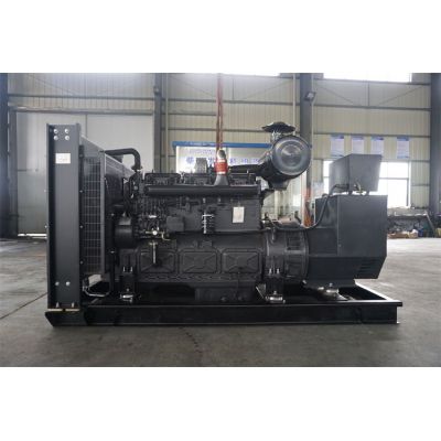 200kw凱普柴油發(fā)電機組-凱普6缸柴油機KP206H柴油發(fā)電機組,缸徑/行程：135/150mm,柴油發(fā)電機組水冷發(fā)動機功率206KW,柴油發(fā)電機組配套馬拉松斯坦福發(fā)電機。廠價直銷歡迎選購：13773399855。