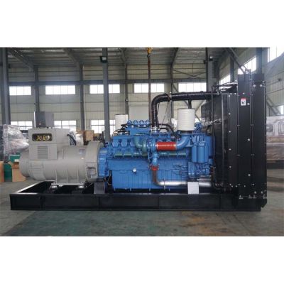 300kw奔馳柴油發(fā)電機組-奔馳8缸柴油機8V1600G20F柴油發(fā)電機組,缸徑/行程：122/150mm,柴油發(fā)電機組水冷發(fā)動機功率352KW,柴油發(fā)電機組配套馬拉松斯坦福發(fā)電機。廠價直銷歡迎選購：13773399855。