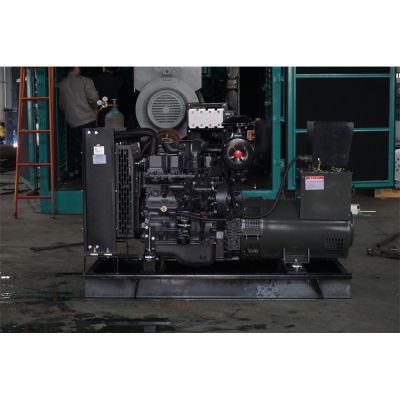 工廠直銷75KW柴油發(fā)電機，品牌有廣西玉柴、東方紅、斗山大宇、進口沃爾沃等柴油發(fā)電機組。廠價直銷歡迎選購：13773399855。