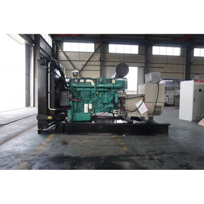 500kw沃爾沃柴油發(fā)電機(jī)組-沃爾沃6缸柴油機(jī)TWD1643GE柴油發(fā)電機(jī)組,缸徑/行程：144/165mm,柴油發(fā)電機(jī)組水冷發(fā)動(dòng)機(jī)功率560KW,柴油發(fā)電機(jī)組配套馬拉松斯坦福發(fā)電機(jī)。廠價(jià)直銷歡迎選購(gòu)：13773399855。