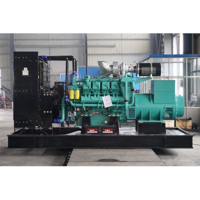 900kw重慶科克柴油發(fā)電機(jī)組-重慶科克8缸柴油機(jī)QTA2160G1柴油發(fā)電機(jī)組,缸徑/行程：170/195mm,柴油發(fā)電機(jī)組水冷發(fā)動(dòng)機(jī)功率961KW,柴油發(fā)電機(jī)組配套馬拉松斯坦福發(fā)電機(jī)。廠價(jià)直銷歡迎選購：13773399855。