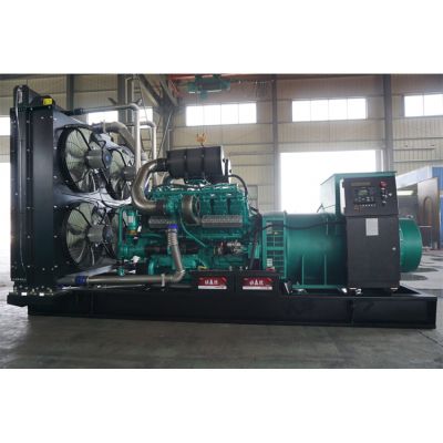 1200kw南通股份柴油發(fā)電機(jī)組-南通股份12缸柴油機(jī)TCR1200柴油發(fā)電機(jī)組,缸徑/行程：138/165mm,柴油發(fā)電機(jī)組水冷發(fā)動(dòng)機(jī)功率1320KW,柴油發(fā)電機(jī)組配套馬拉松斯坦福發(fā)電機(jī)。廠價(jià)直銷歡迎選購：13773399855。