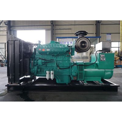 300kw重慶康明斯柴油發(fā)電機(jī)組-重慶康明斯6缸柴油機(jī)NTA855-G2柴油發(fā)電機(jī)組,缸徑/行程：140/152mm,柴油發(fā)電機(jī)組水冷發(fā)動(dòng)機(jī)功率321KW,柴油發(fā)電機(jī)組配套馬拉松斯坦福發(fā)電機(jī)。廠價(jià)直銷歡迎選購(gòu)：13773399855。
