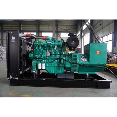 120kw玉柴柴油發(fā)電機(jī)組-玉柴6缸柴油機(jī)YC6A205-D30柴油發(fā)電機(jī)組,缸徑/行程：108/132mm,柴油發(fā)電機(jī)組水冷發(fā)動(dòng)機(jī)功率152KW,柴油發(fā)電機(jī)組配套馬拉松斯坦福發(fā)電機(jī)。廠價(jià)直銷歡迎選購(gòu)：13773399855。