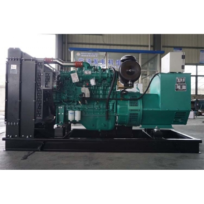 150kw玉柴柴油發(fā)電機(jī)組-玉柴6缸柴油機(jī)YC6A245-D30柴油發(fā)電機(jī)組,缸徑/行程：108/132mm,柴油發(fā)電機(jī)組水冷發(fā)動(dòng)機(jī)功率181KW,柴油發(fā)電機(jī)組配套馬拉松斯坦福發(fā)電機(jī)。廠價(jià)直銷歡迎選購(gòu)：13773399855。