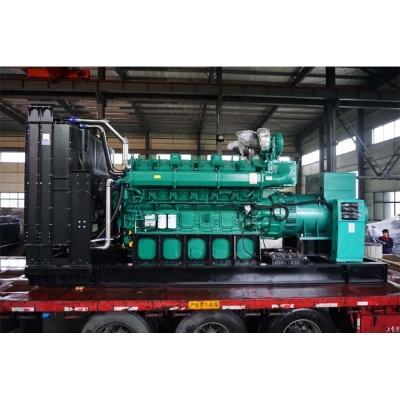 1000KW玉柴柴油發(fā)電機(jī)組-玉柴12缸柴油機(jī)YC12VTD1680-D30,柴油發(fā)電機(jī)組缸徑/行程：152/180mm,柴油發(fā)電機(jī)組水冷發(fā)動(dòng)機(jī)功率990KW,柴油發(fā)電機(jī)組配套馬拉松斯坦福發(fā)電機(jī)。廠價(jià)直銷(xiāo)歡迎選購(gòu)：13773399855。