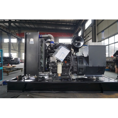 50kw上柴動(dòng)力柴油發(fā)電機(jī)組-上柴動(dòng)力4缸柴油機(jī)4HTAA4.3-G32柴油發(fā)電機(jī)組,缸徑/行程：105/124mm,柴油發(fā)電機(jī)組水冷發(fā)動(dòng)機(jī)功率68KW,柴油發(fā)電機(jī)組配套馬拉松斯坦福發(fā)電機(jī)。廠價(jià)直銷歡迎選購：13773399855。